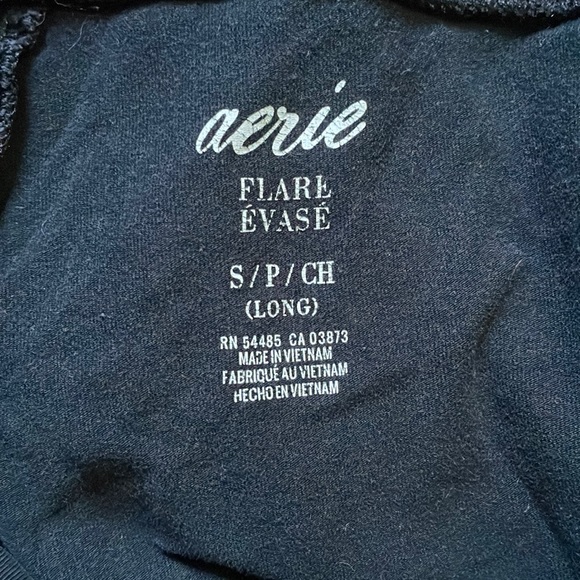 Small back Aerie flare leggings - Picture 2 of 2